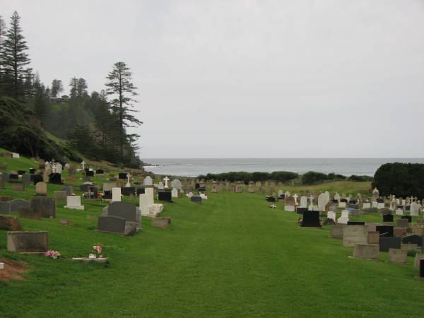 Norfolk Island Cemetery  | Copyright: Peter Craig  | 