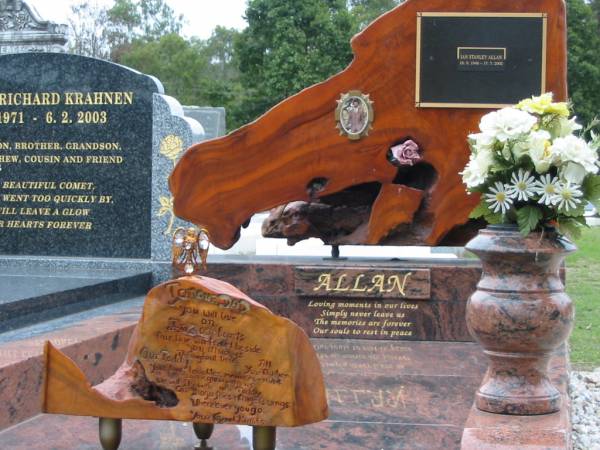 Ian Stanley ALLAN, 10-9-1946 - 17-7-2002;  | Parkhouse Cemetery, Beaudesert  | 