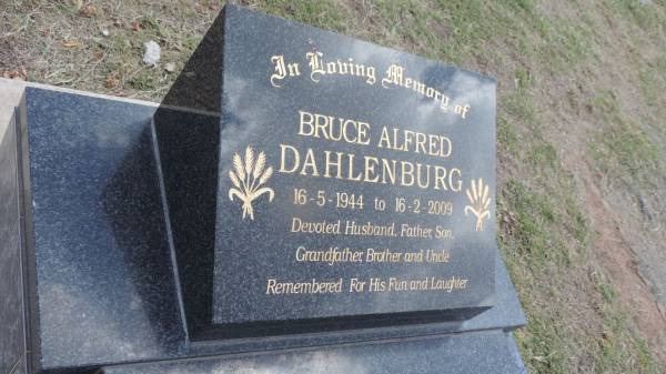 Bruce Alfred DAHLENBURG  | b: 16 May 1944  | d: 16 Feb 2009  |   | Peak Downs Memorial Cemetery / Capella Cemetery  | 