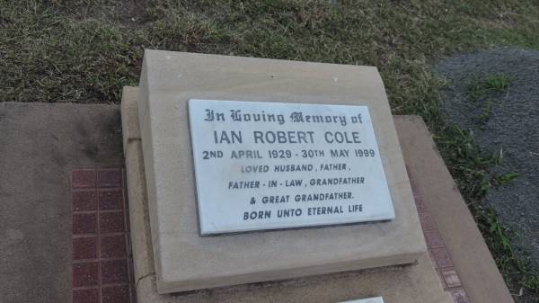 Ian Robert COLE  | b: 2 Apr 1929  | d: 30 May 1999  |   | Peak Downs Memorial Cemetery / Capella Cemetery  | 