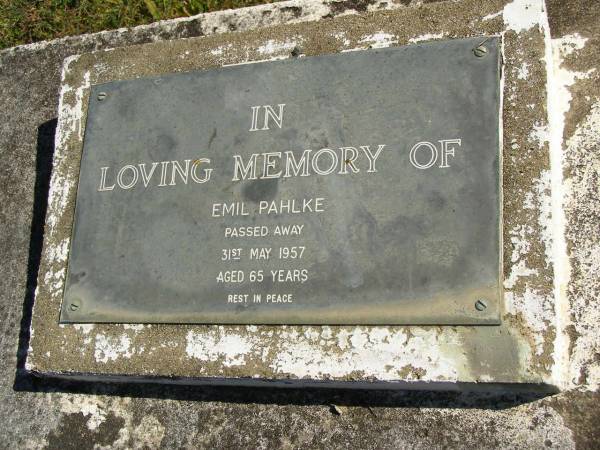 Emil PAHLKE,  | died 31 May 1957 aged 65 years;  | Pimpama Island cemetery, Gold Coast  | 