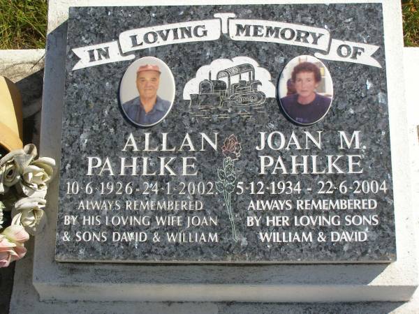 Allan PAHLKE,  | 10-6-1926 - 24-1-2002,  | wife Joan,  | sons David & William;  | Joan M. PAHLKE,  | 5-12-1934 - 22-6-2004,  | sons William & David;  | Pimpama Island cemetery, Gold Coast  | 