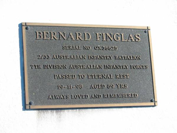 Bernard FINGLAS,  | died 19-11-98 aged 89 years;  | Pimpama Island cemetery, Gold Coast  | 
