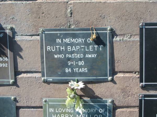 Ruth BARTLETT,  | died 9-1-80 aged 84 years;  | Pimpama Island cemetery, Gold Coast  | 