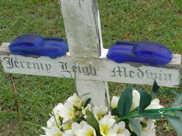 Jeremy Leigh MEDWIN,  | 25-07-1980 - 17-09-2000;  | Pimpama Uniting cemetery, Gold Coast  | 