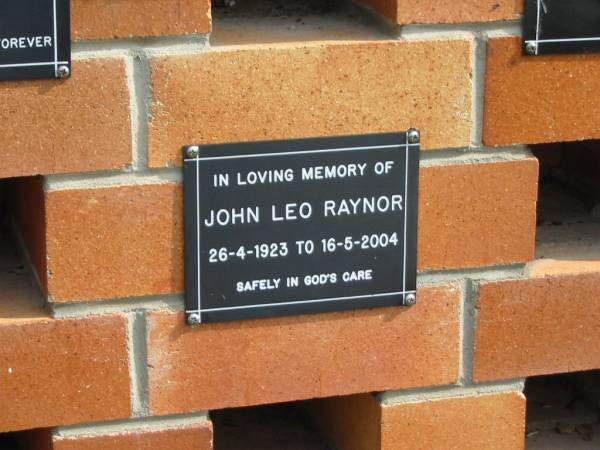 John Leo RAYNOR,  | 26-4-1923 - 16-5-2004;  | Pimpama Uniting cemetery, Gold Coast  | 