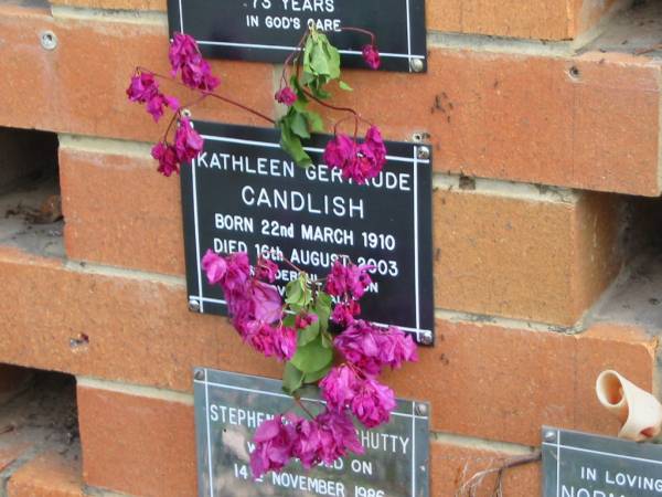 Kathleen Gertrude CANDLISH,  | born 22 March 1910,  | died 16 Aug 2003;  | Pimpama Uniting cemetery, Gold Coast  | 