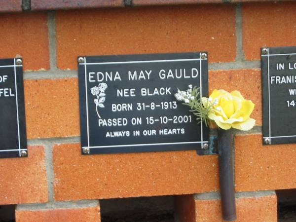 Edna May GAULD (nee BLACK),  | born 31-8-1913,  | died 15-10-2001;  | Pimpama Uniting cemetery, Gold Coast  | 