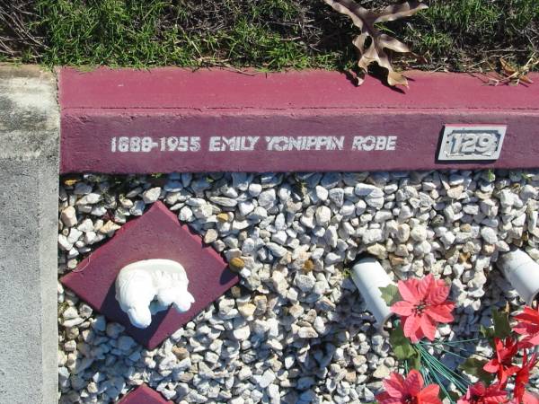 Emily Yonippin ROBE,  | 1888 - 1955;  | Elizabeth Linda ROBE,  | 1919 - 1967;  | Polson Cemetery, Hervey Bay  | 