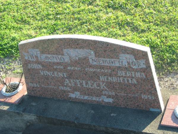 John Vincent AFFLECK,  | 1894 - 1966;  | Bertha Henrietta AFFLECK,  | 1904 - 1951;  | parents;  | Polson Cemetery, Hervey Bay  | 