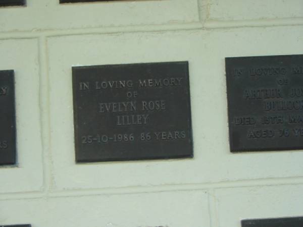 Evelyn Rose LILLEY,  | died 25-1-1986 aged 86 years;  | Polson Cemetery, Hervey Bay  | 