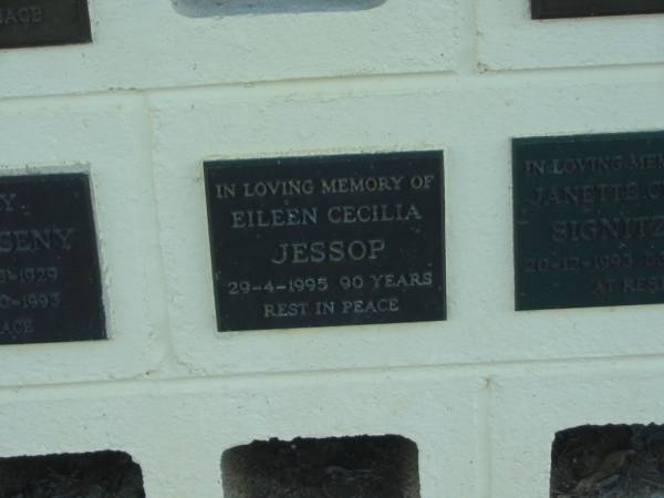 Eileen Cecilia JESSOP,  | died 29-4-1995 aged 90 years;  | Polson Cemetery, Hervey Bay  | 