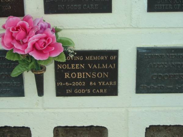 Noleen Valmai ROBINSON,  | died 19-6-2002 aged 84 years;  | Polson Cemetery, Hervey Bay  | 