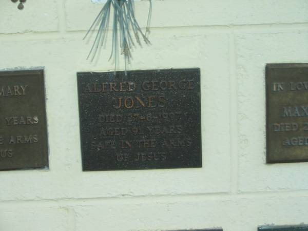 Alfred George JONES,  | died 27-8-1997 aged 91 years;  | Polson Cemetery, Hervey Bay  | 