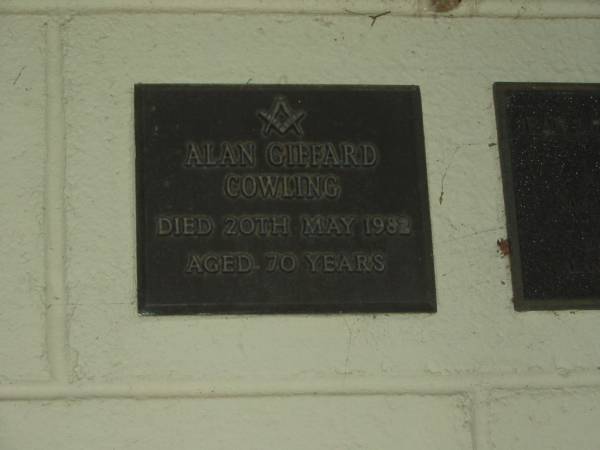 Alan Giffard COWLING,  | died 20 May 1982 aged 70 years;  | Polson Cemetery, Hervey Bay  | 