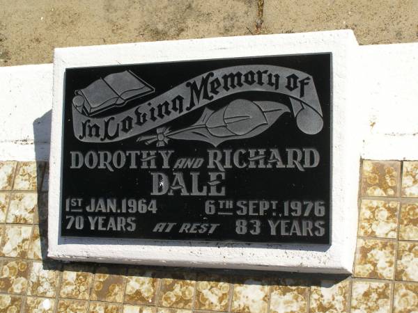 Dorothy DALE,  | died 1 Jan 1964 aged 70 years;  | Richard DALE,  | died 6 Sept 1976 aged 83 years;  | Polson Cemetery, Hervey Bay  | 