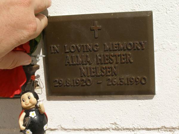 Alma Hester NIELSEN,  | 29-8-1920 - 26-3-1990;  | Polson Cemetery, Hervey Bay  | 