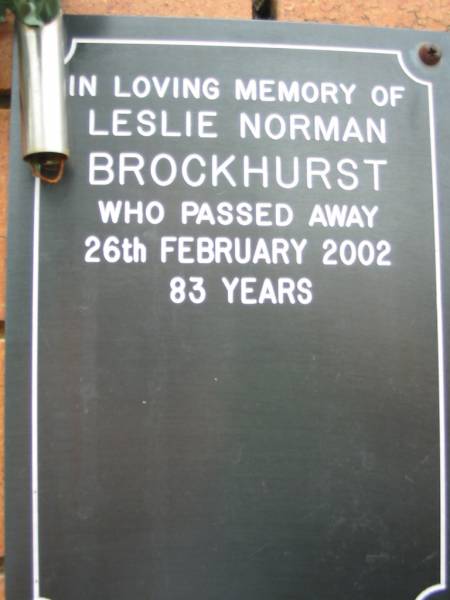 Leslie Norman BROCKHURST,  | died 26 Feb 2002 aged 83 years;  | Rosewood Uniting Church Columbarium wall, Ipswich  | 