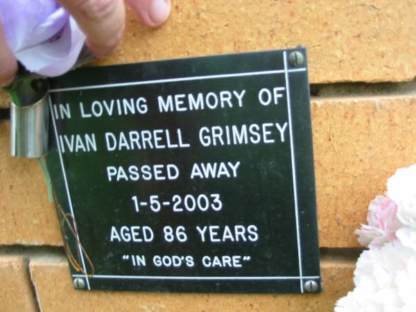 Ivan Darrell GRIMSEY,  | died 1-5-2003 aged 86 years;  | Rosewood Uniting Church Columbarium wall, Ipswich  | 