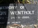 
Maria Antonia WENTHOLT,
10-10-1920 - 20-5-1966;
Piet Hein WENTHOLT,
19-5-1951 - 25-9-1988;
Samsonvale Cemetery, Pine Rivers Shire
