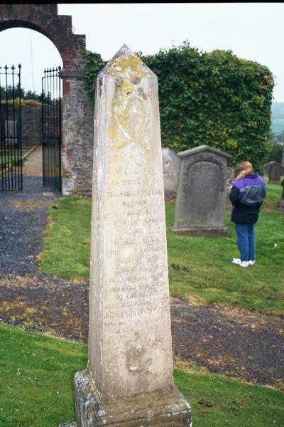 Thomas MITCHELL  | d: 30 May 1832, aged 62  |   | Violet HALL  | 28 Jul 1857, aged aged 66  |   | 5 children who died in childhood  |   | Agnes MITCHELL  | 11 nov 1897 aged 73  |   | Old Kirk, Selkirk, Scotland  | 