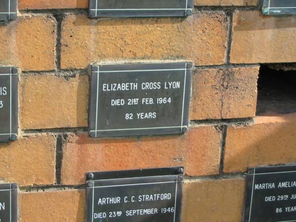 Elizabeth Cross LYON  | 21 Feb 1964  | aged 82  |   | Sherwood (Anglican) Cemetery, Brisbane  | 