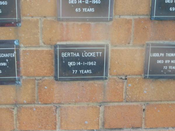 Bertha LOCKETT  | 14-1-1962  | 77 yrs  |   | Sherwood (Anglican) Cemetery, Brisbane  | 
