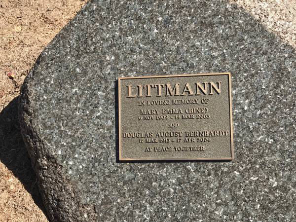 Mary Emma LITTMANN (nee HINE)  | b: 6 Nov 1909  | d: 14 Mar 2003  |   | Douglas August Bernhardt LITTMANN  | b: 17 Mar 1913  | d: 17 Apr 2004  |   | Sherwood (Anglican) Cemetery, Brisbane  |   | 