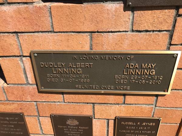Dudley Albert LINNING  | b: 11 Apr 1911  | d: 31 Jul 1969  |   | Ada May LINNING  | b: 29 Jul 1912  | d: 17 May 2010  |   | Sherwood (Anglican) Cemetery, Brisbane  |   | 