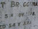 
Robert BRUGGEMANN,
husband father,
died 5 Nov 1928 aged 54 years;
Silverleigh Lutheran cemetery, Rosalie Shire
