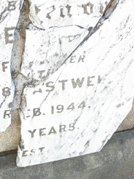 Clarence EASTWELL,  | brother,  | died 1 Feb 1944 aged 48 years;  | Swan Creek Anglican cemetery, Warwick Shire  | 