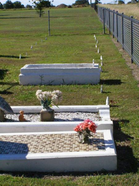 Tarampa Apostolic cemetery, Esk Shire  | 