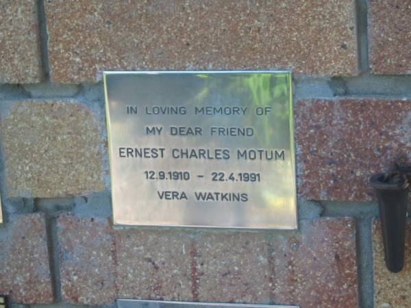 Ernest Charles MOTUM,  | 12-9-1910 - 22-4-1991;  | Vera WATKINS;  | Tea Gardens cemetery, Great Lakes, New South Wales  | 