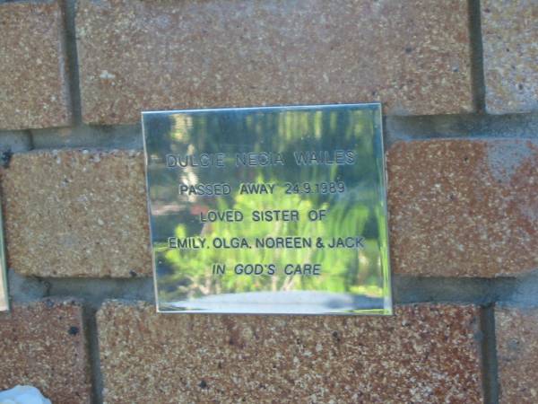Duclie Necia WAILES,  | died 24-9-1989,  | sister of Emily, Olga, Noreen & Jack;  | Tea Gardens cemetery, Great Lakes, New South Wales  | 