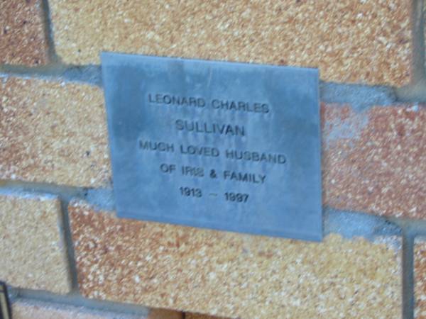 Leonard Charles SULLIVAN,  | husband of Iris,  | 1913 - 1997;  | Tea Gardens cemetery, Great Lakes, New South Wales  | 