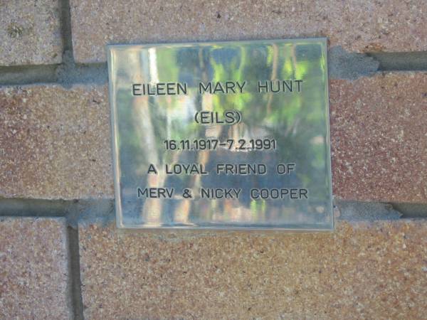 Eileen Mary HUNT (EILS),  | 16-11-1917 - 7-2-1991,  | friend of Merv & Nicky COOPER;  | Tea Gardens cemetery, Great Lakes, New South Wales  | 