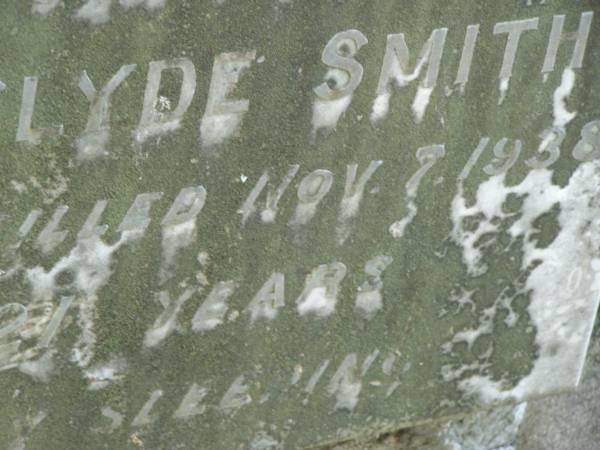 Robert Clyde SMITH,  | son brother,  | accidentally killed 7 Nov 1938 aged 21 years;  | Tea Gardens cemetery, Great Lakes, New South Wales  | 