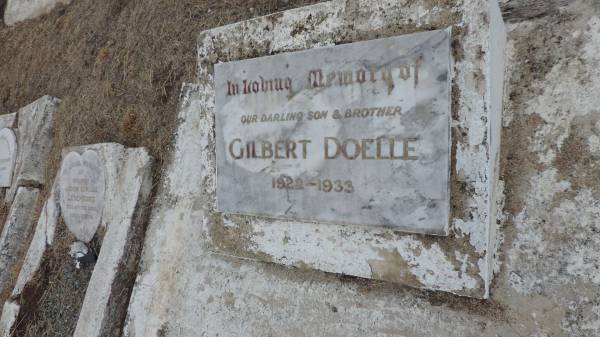 Gilbert DOELLE  | b: 1922  | d: 1933  | Theodore Pioneer / Old Theodore Cemetery  | 