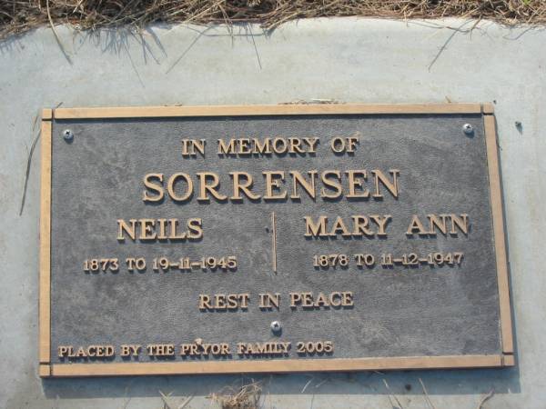 Neils SORRENSEN,  | 1873 - 19-11-1945;  | Mary Ann SORRENSEN,  | 1878 - 11-12-1947;  | placed by PRYOR family 2005;  | Tiaro cemetery, Fraser Coast Region  | 
