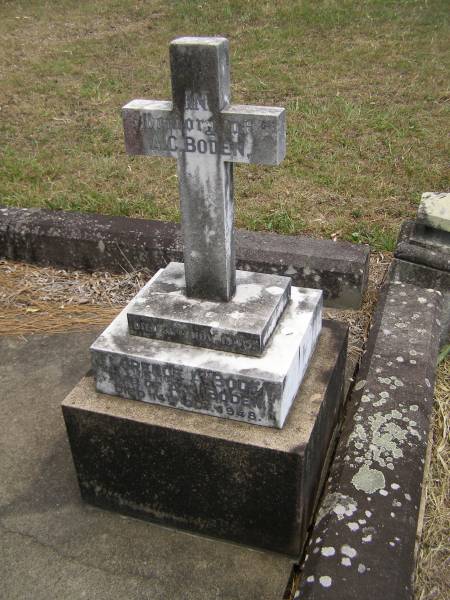 Toowong Cemetery, por 13, sect 29, grave 22;  | Bell Harry Frederic Hawkesley, 12 / 10 / 1938, 81 years;  | Bell Charles Frederick, 19 / 08 / 1875;  |   | Toowong cemetery portion 13  sect 29  grave 11;  | Hobbs Ivy Phyllis, 09 / 08 / 1915;  | Bell Harriett, 28 / 05 / 1913, 93 years;  |   | Charles Frederick (BELL),  | eldest son of late Charles BELL,  | of 29 Stanley Gardens Kensington Park, London,  | d: 20 Aug 1872, aged 45;  |   | (wife) Harriett BELL,  | d: 20 May 1913;  |   | (son) F.H. BELL,  | d: 16 Aug 1938;  |   |   | Phyllis HOBBS,  | d: 8 Aug 1915;  |   | A.C. BODEN,  | d: 26 Nov 1945;  |   | Florence A BODEN,  | wife of A C BODEN,  | d: 14 Oct 1948;  |   | 