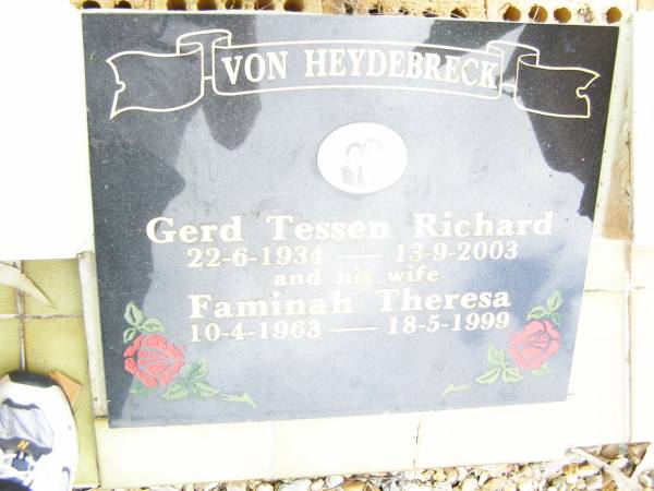 Gerd Tessen Richard VON HEYDEBRECK,  | 22-6-1934 - 13-9-2003;  | Faminah Theresa VON HEYDEBRECK, wife,  | 10-4-1963 - 18-5-1999;  | Upper Caboolture Uniting (Methodist) cemetery, Caboolture Shire  | 
