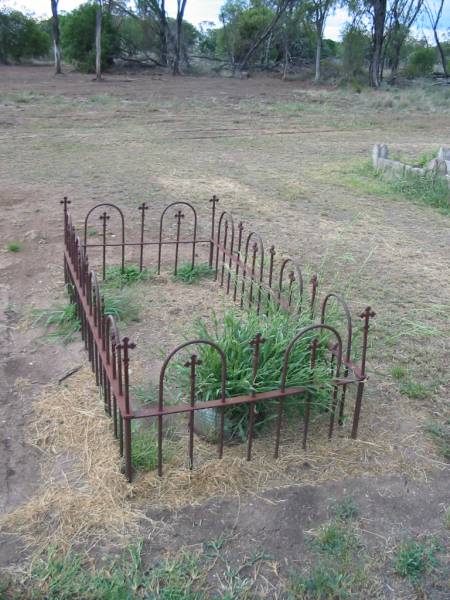 Warra cemetery, Wambo Shire  | 