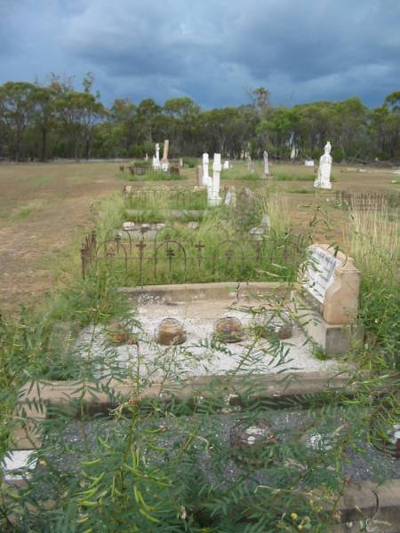 Warra cemetery, Wambo Shire  | 