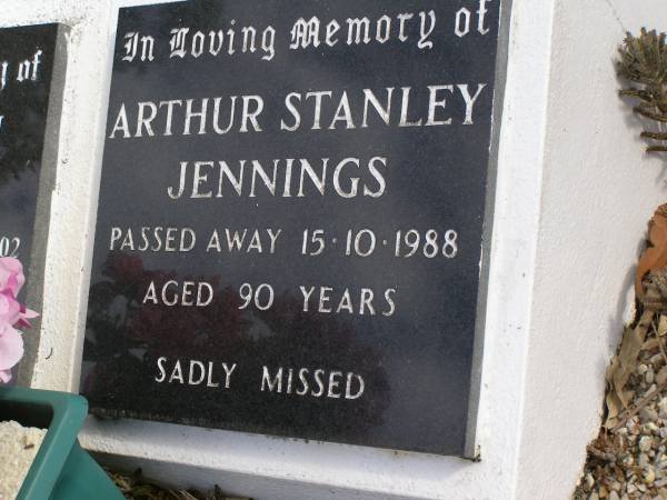 Martha Jennings  | 24 Oct 1926, aged 59  | Joseph Jennings  | 1 Dec 1933, aged 69  |   | Arthur Stanley Jennings  | 15 Oct 1988, aged 90  |   | Mary Ann Jennings  | 10 Feb 2002, aged 102  |   | Woodhill cemetery (Veresdale), Beaudesert shire  |   | 