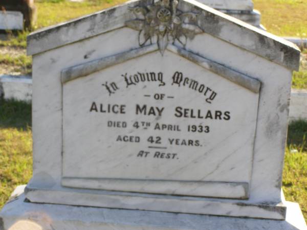 Alice May Sellars  | 4 Apr 1933, aged 42  | Woodhill cemetery (Veresdale), Beaudesert shire  |   | 