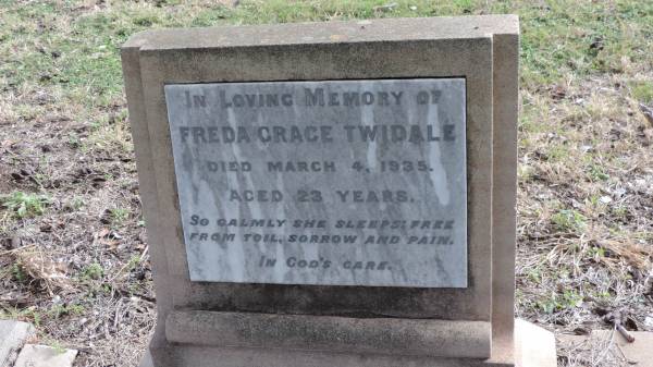 Freda Grace TWIDALE  | d: 4 Mar 1935 aged 23  |   | Yandilla All Saints Anglican Church with Cemetery  |   | 