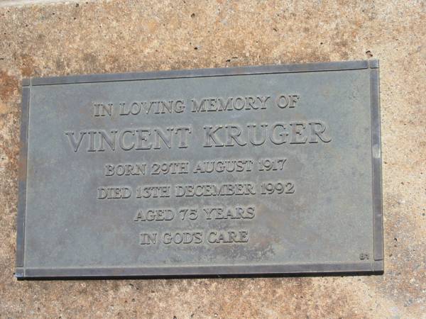 Vincent KRUGER,  | born 29 Aug 1917,  | died 13 Dec 1992 aged 75 years;  | Yarraman cemetery, Toowoomba Regional Council  | 