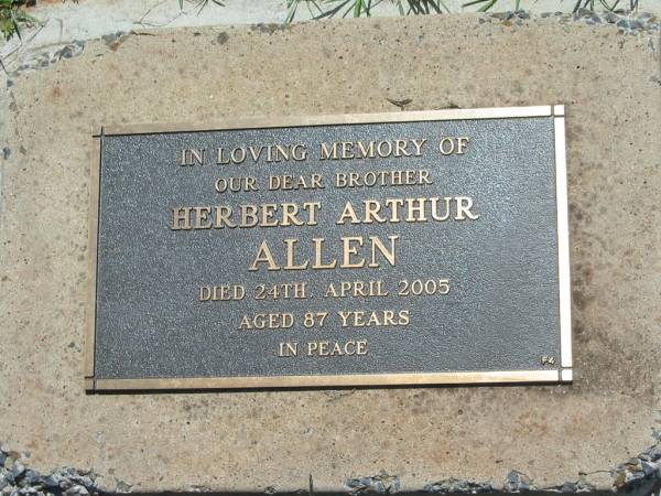 Herbert Arthur ALLEN,  | brother,  | died 24 April 2005 aged 87 years;  | Yarraman cemetery, Toowoomba Regional Council  | 