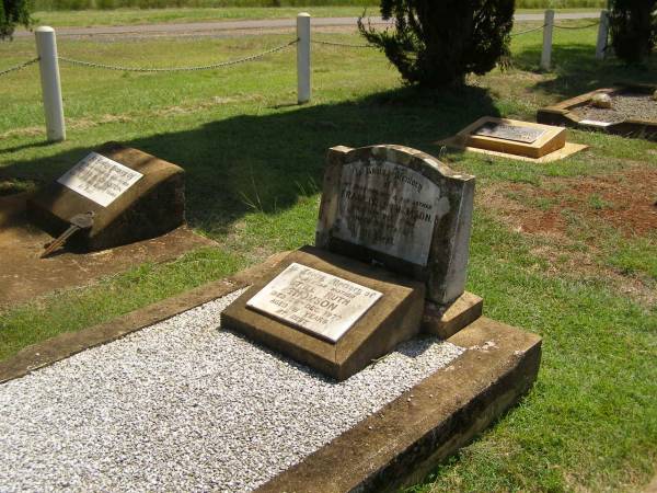 Francis J. THOMSON,  | husband father,  | died 11 Dec 1944 aged 59 years;  | Ethel Ruth THOMSON,  | mother,  | died 29 Dec 1977 aged 91 years;  | Yarraman cemetery, Toowoomba Regional Council  | 