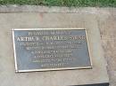 
Arthur Charles STONE,
13-3-1928 - 6-11-2002 aged 74 years,
husband of Margaret;
Yarraman cemetery, Toowoomba Regional Council

